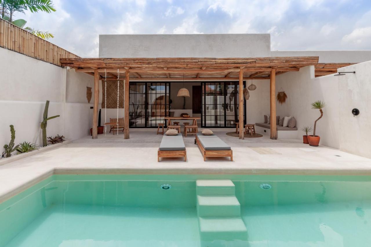 YUCCA villas Canggu Exteriör bild
